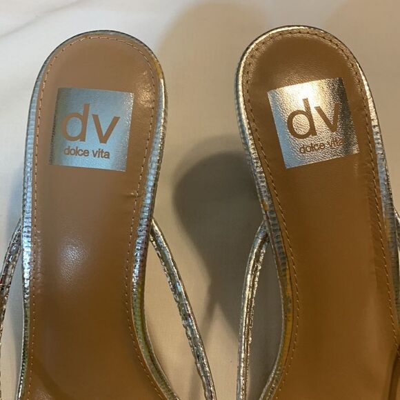 Dolce Vita Zanna Size 9 silver square toe heeled sandal - Picture 3 of 11